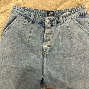 Simple Society High Rise Button Fly Pleated Distressed Straight Leg Jeans Sz 30